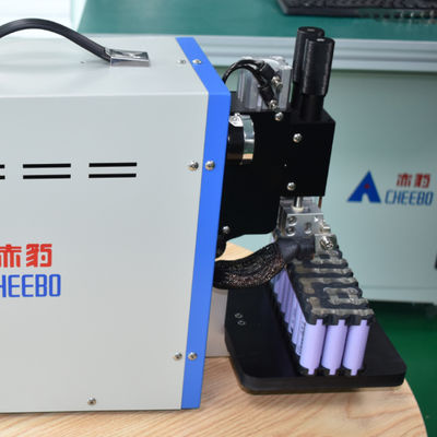 kaufen Geräuscharme Produktionsausrüstung für Lithium-Ionen-Batterien, zylindrisches Batterieschweißgerät 7 kW online manufacture